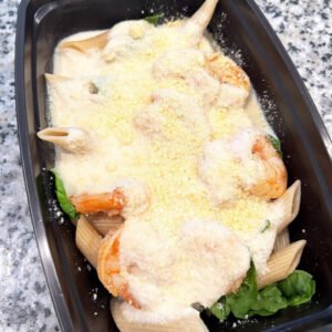 CHICKEN & SPINACH CAULIFREDO OVER PROTEIN PASTA